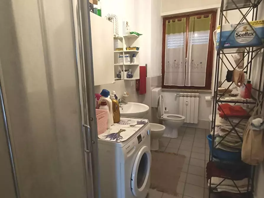 Immagine 21 di Appartamento in vendita  a Carrara