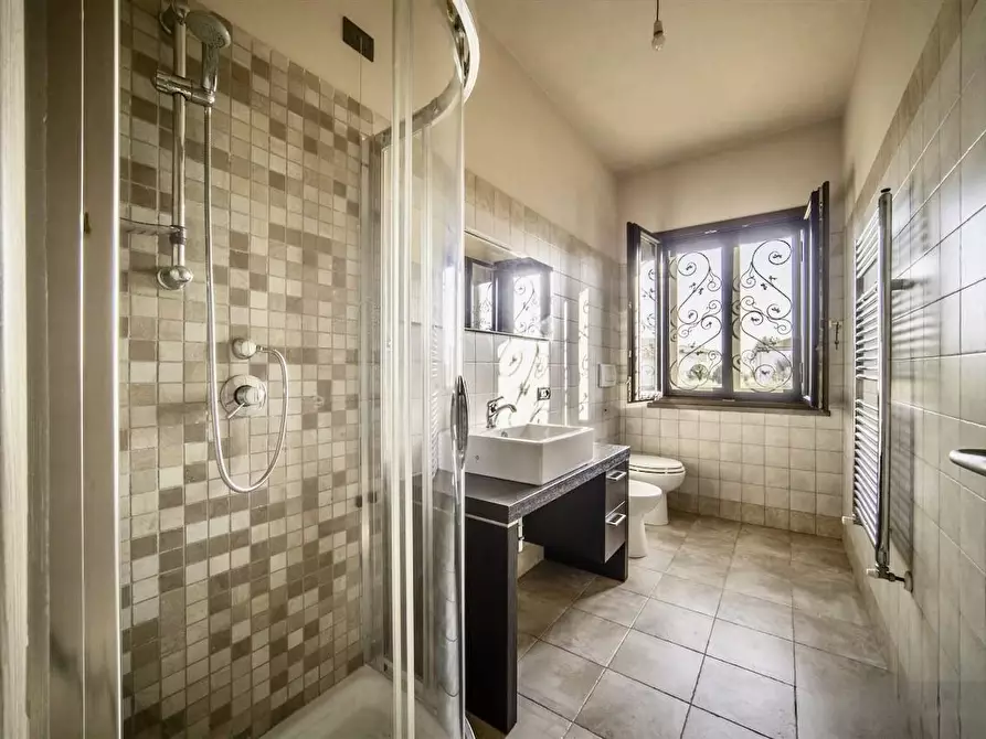 Immagine 12 di Casa bifamiliare in vendita  a Cascina