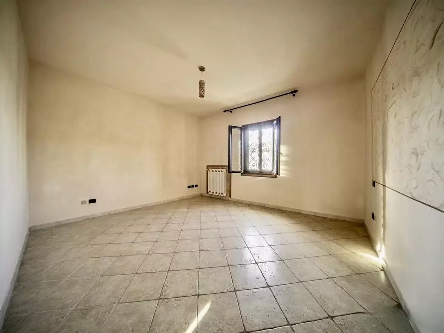 Immagine 15 di Casa bifamiliare in vendita  a Cascina