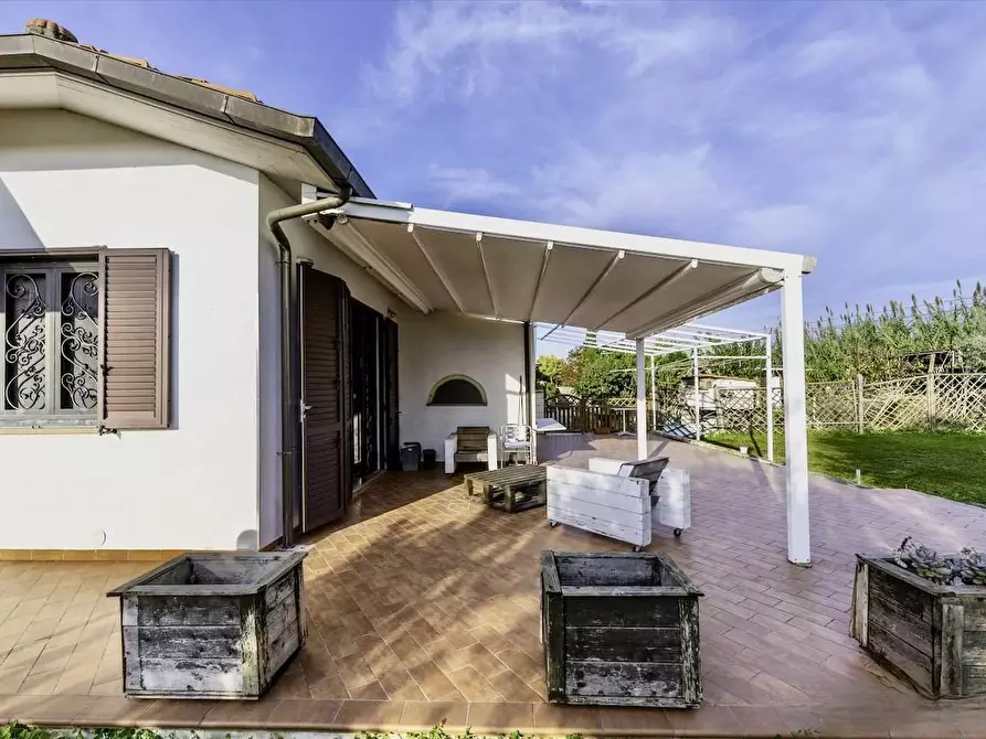 Immagine 2 di Casa bifamiliare in vendita  a Cascina