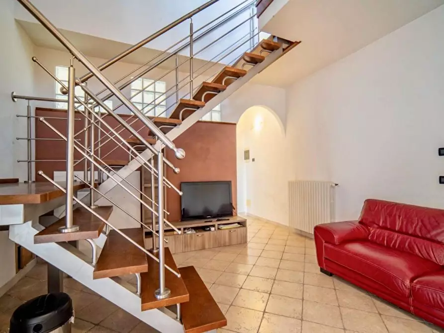 Immagine 7 di Casa bifamiliare in vendita  a Cascina