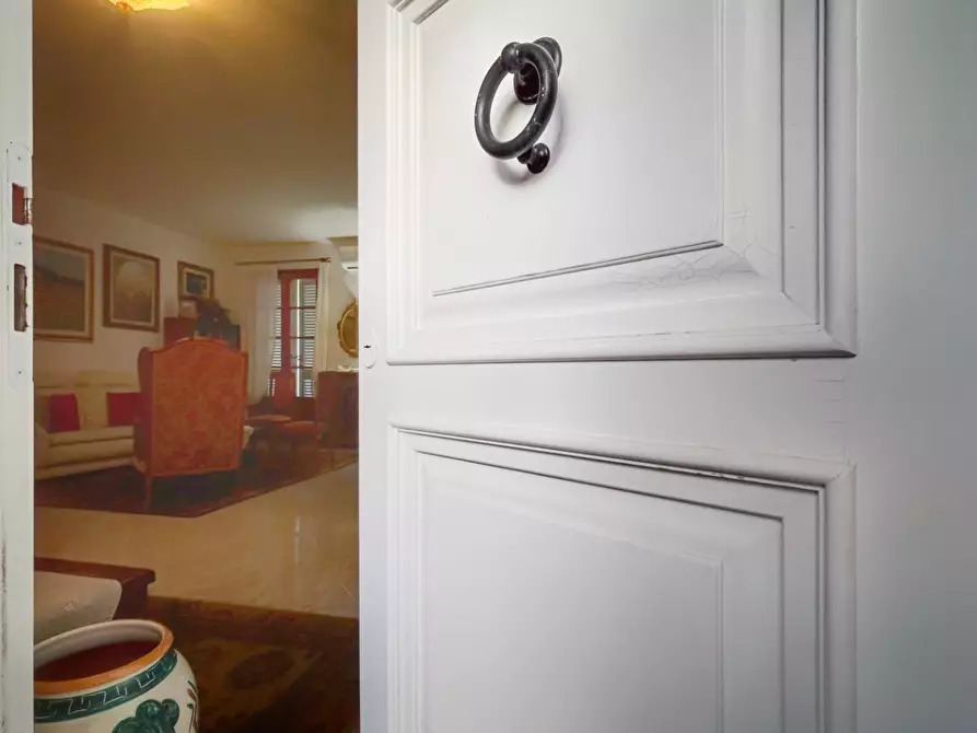 Immagine 5 di Villetta a schiera in vendita  a Livorno