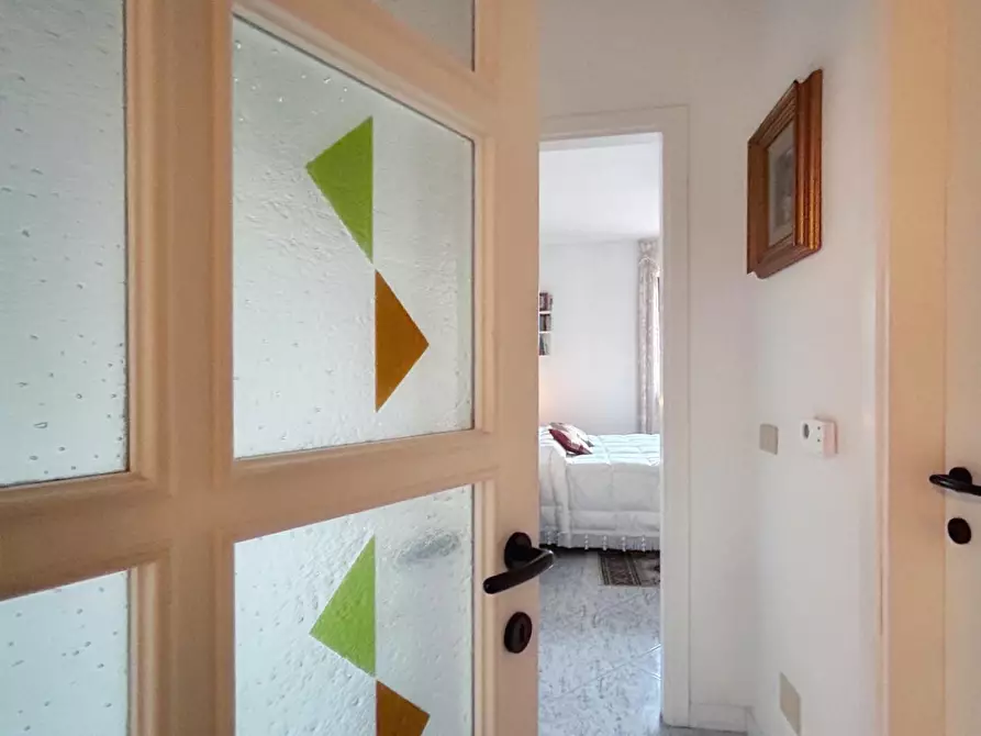 Immagine 10 di Villetta a schiera in vendita  a Livorno