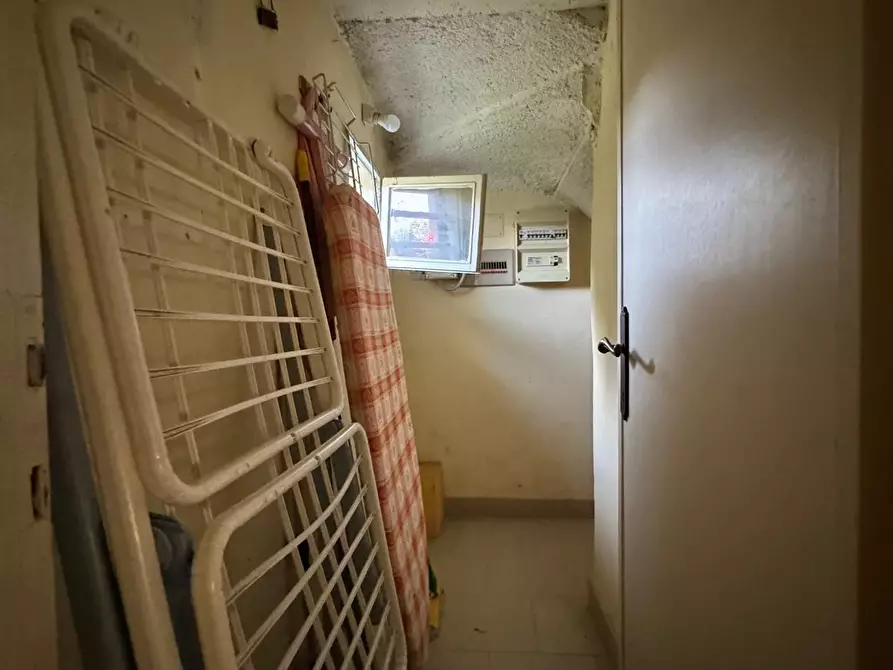 Immagine 13 di Casa bifamiliare in vendita  a Lucca