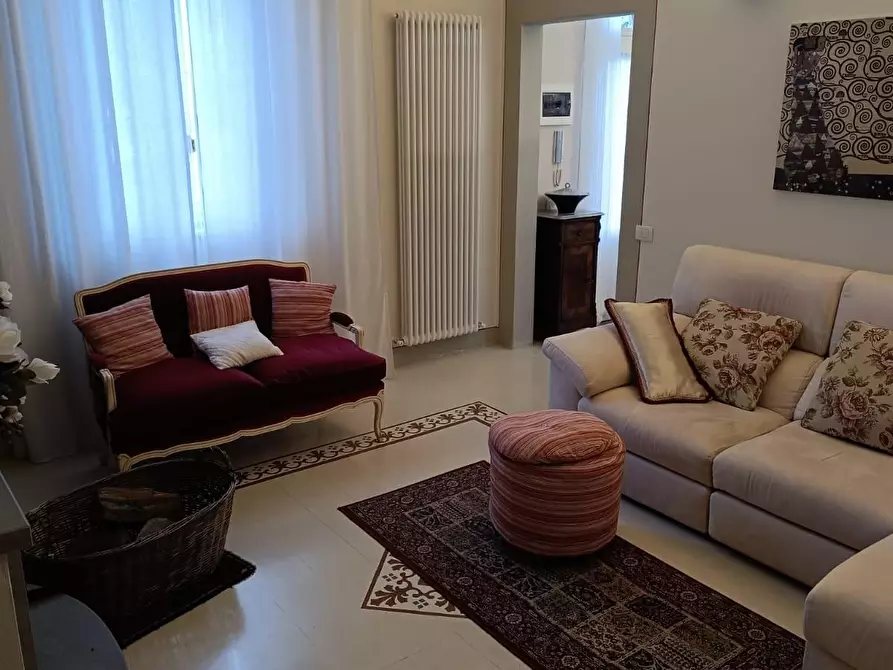 Immagine 8 di Casa indipendente in vendita  a Pisa