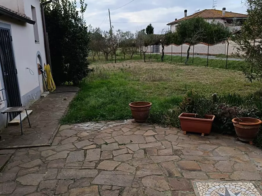 Immagine 25 di Casa indipendente in vendita  a Pisa