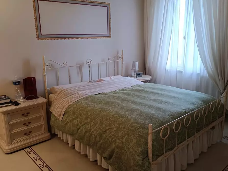 Immagine 17 di Casa indipendente in vendita  a Pisa