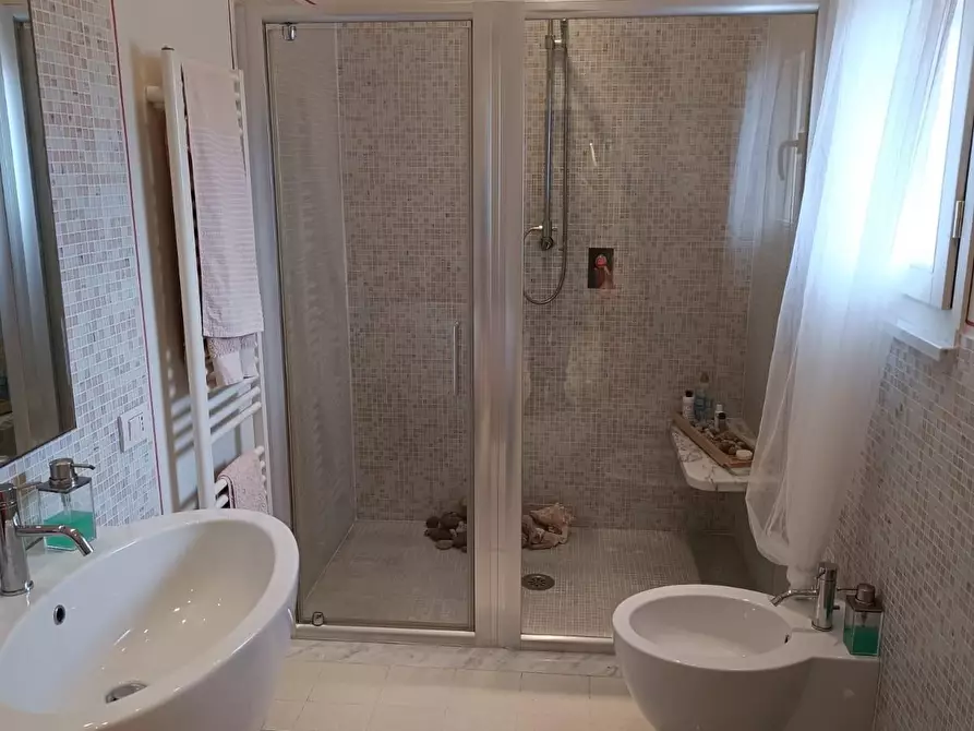 Immagine 23 di Casa indipendente in vendita  a Pisa