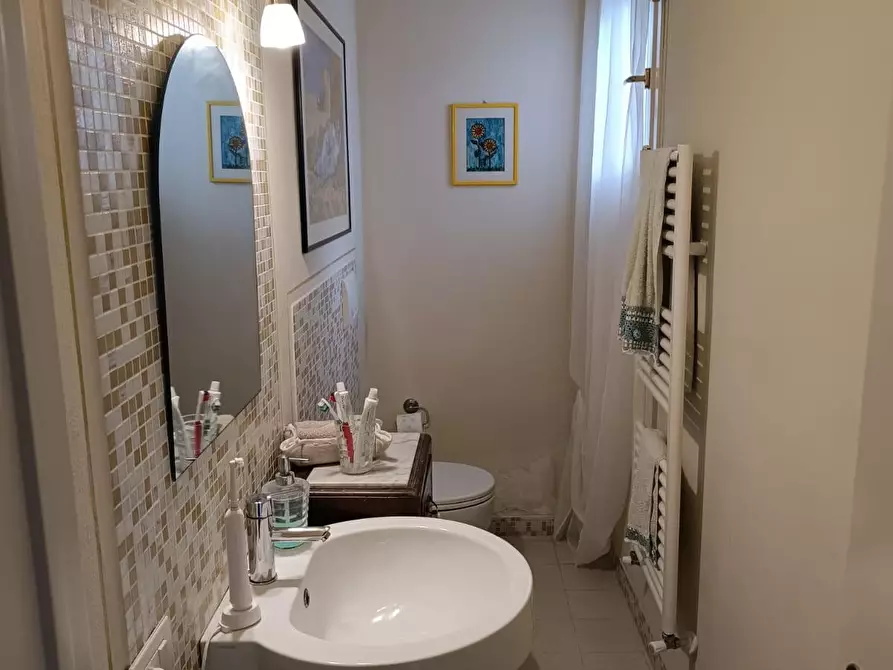 Immagine 13 di Casa indipendente in vendita  a Pisa