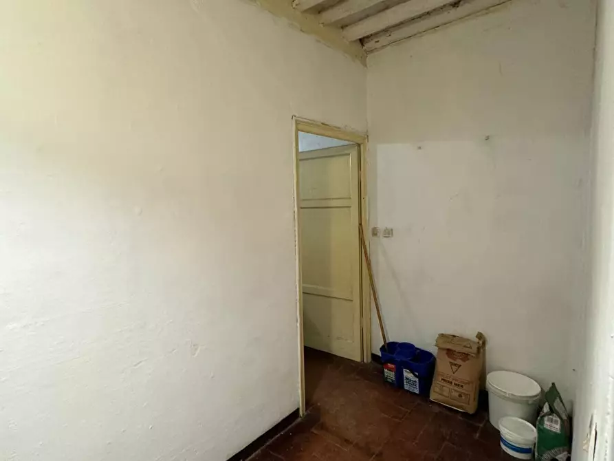 Immagine 27 di Porzione di casa in vendita  a Capannori