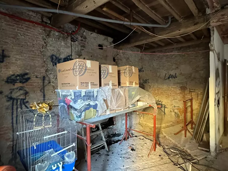 Immagine 26 di Porzione di casa in vendita  a Capannori