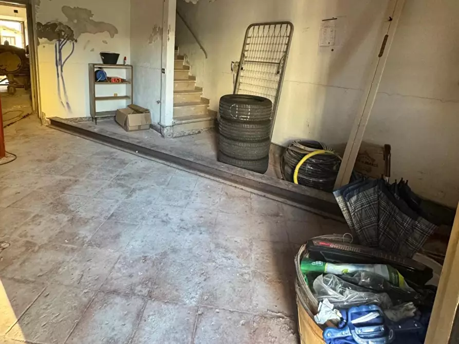 Immagine 30 di Porzione di casa in vendita  a Capannori