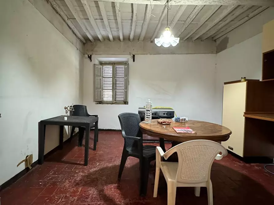 Immagine 22 di Porzione di casa in vendita  a Capannori