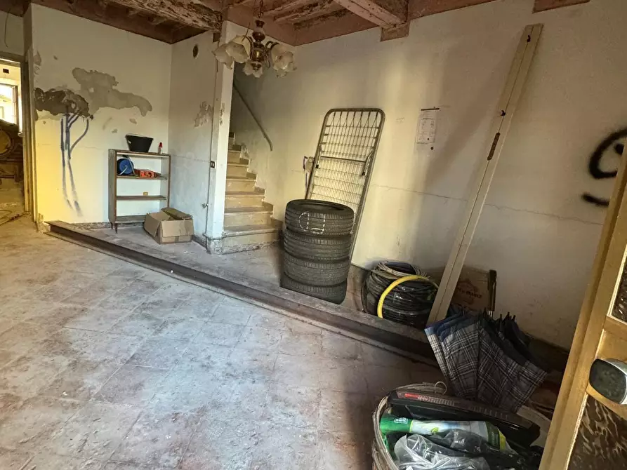Immagine 33 di Porzione di casa in vendita  a Capannori