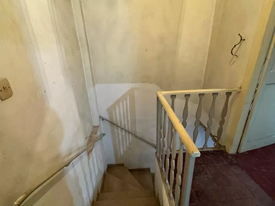 Immagine 32 di Porzione di casa in vendita  a Capannori