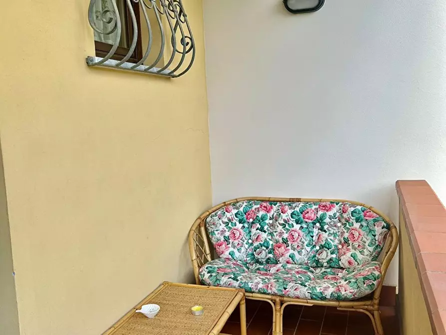 Immagine 17 di Casa trifamiliare in vendita  a Montignoso