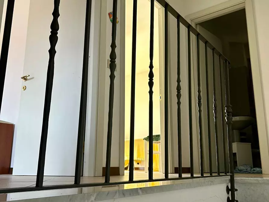 Immagine 12 di Casa trifamiliare in vendita  a Montignoso