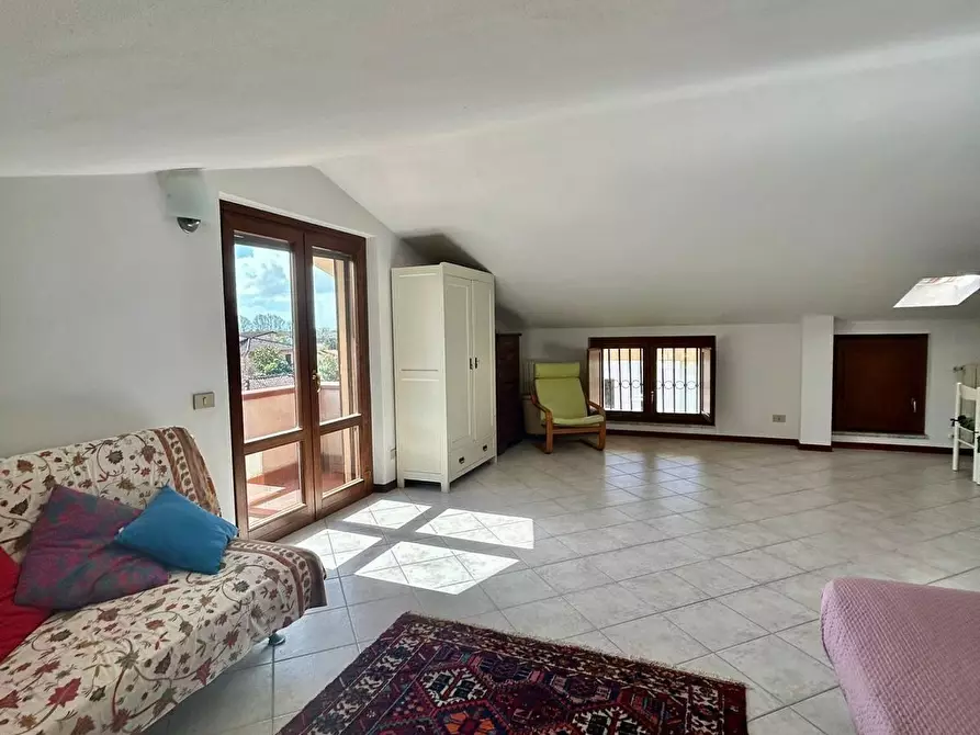 Immagine 13 di Casa trifamiliare in vendita  a Montignoso