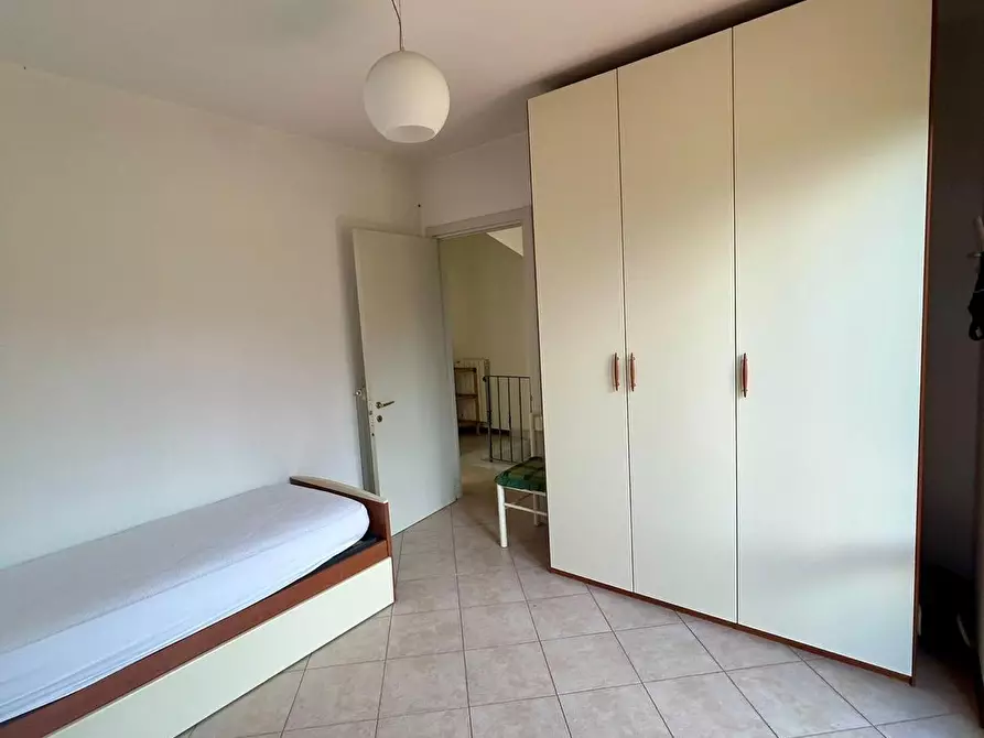 Immagine 11 di Casa trifamiliare in vendita  a Montignoso