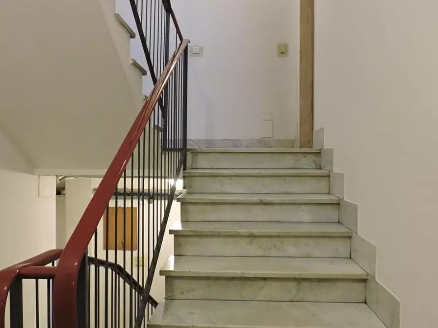 Immagine 2 di Appartamento in vendita  a Pisa