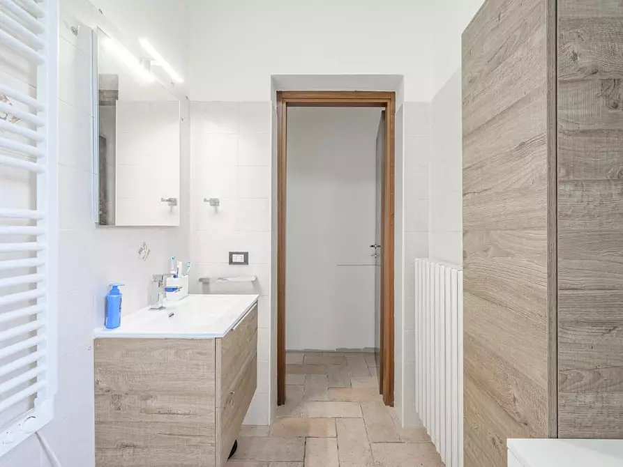 Immagine 17 di Porzione di casa in vendita  a Novellara