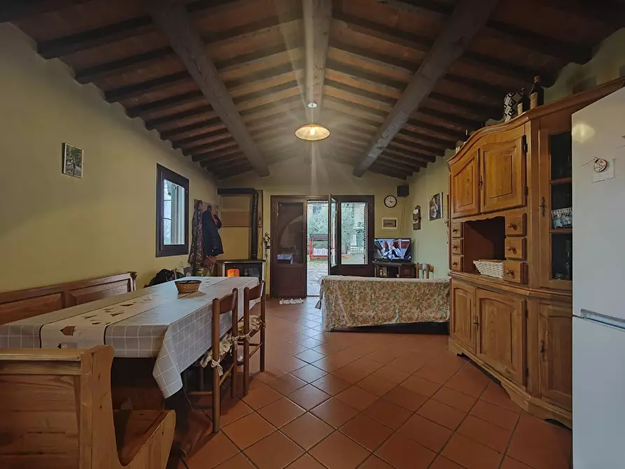 Immagine 1 di Villa in vendita  a Fucecchio