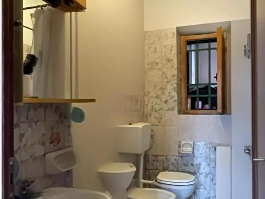 Immagine 4 di Villa in vendita  a Fucecchio