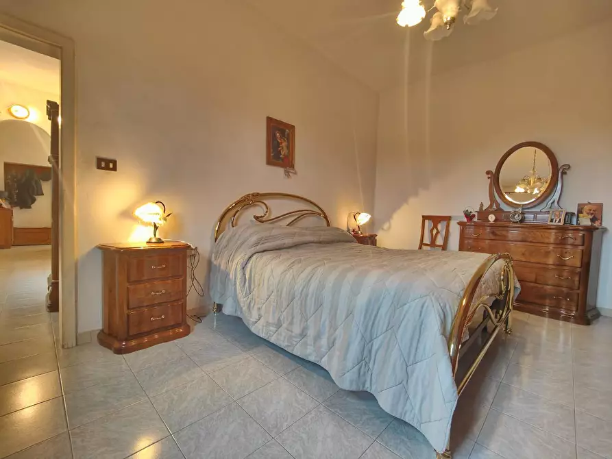 Immagine 12 di Villa in vendita  a Fucecchio