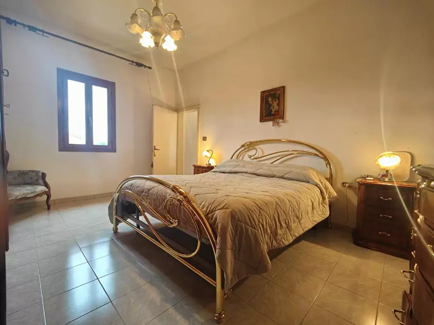 Immagine 11 di Villa in vendita  a Fucecchio