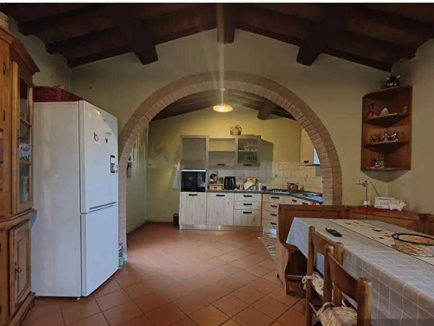 Immagine 3 di Villa in vendita  a Fucecchio