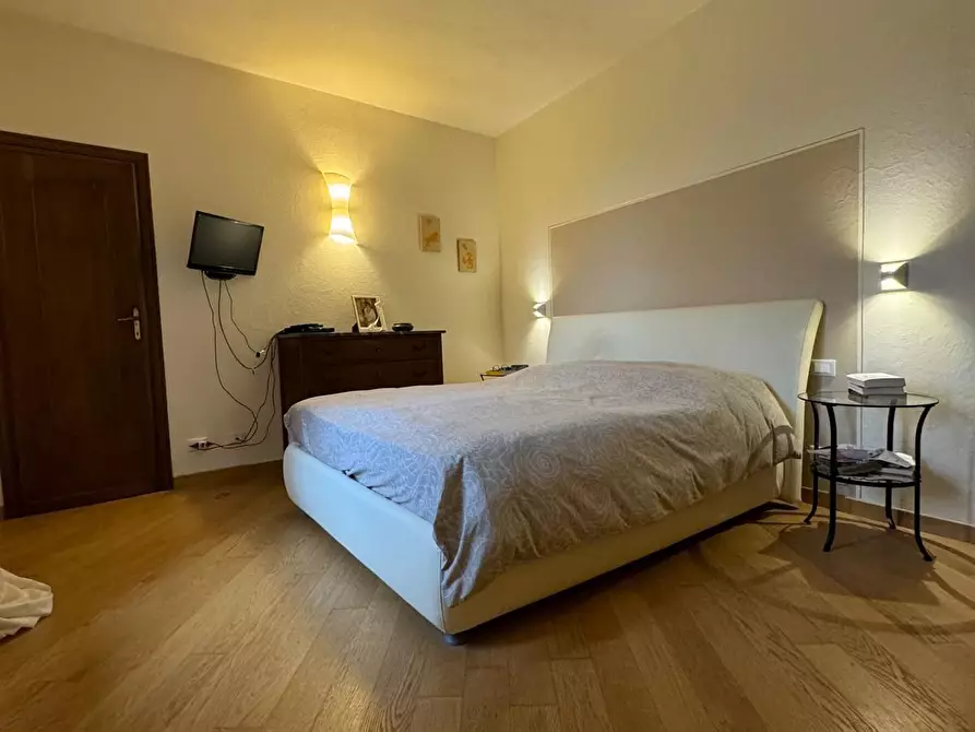 Immagine 15 di Porzione di casa in vendita  a Lucca