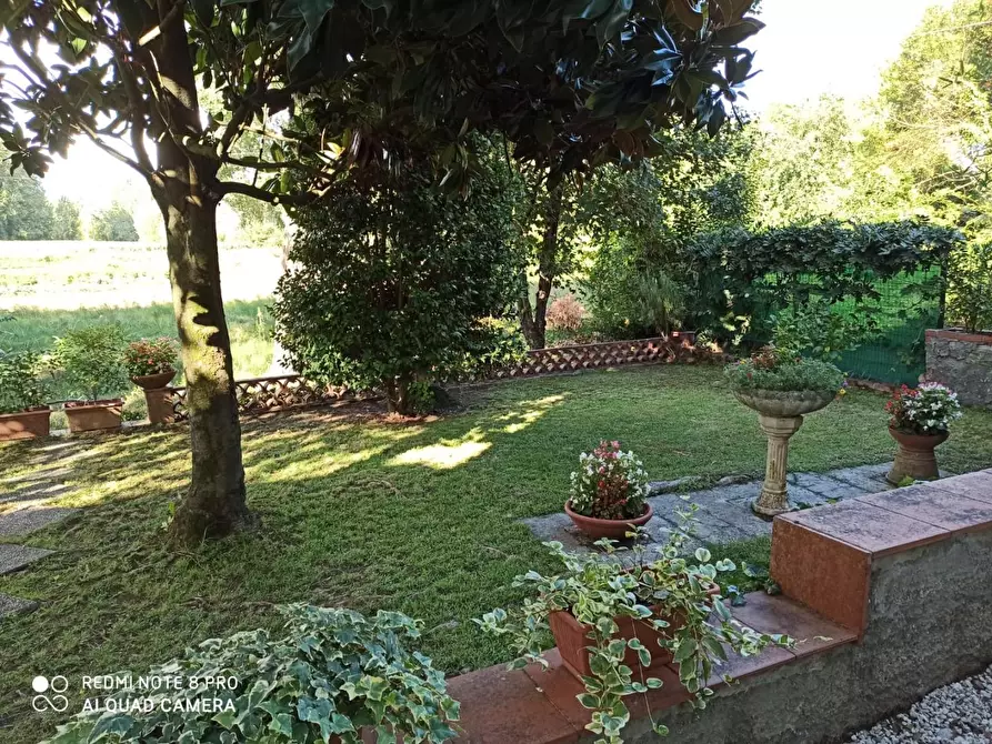 Immagine 10 di Porzione di casa in vendita  a Lucca