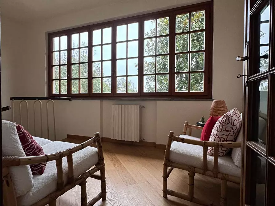 Immagine 5 di Porzione di casa in vendita  a Lucca