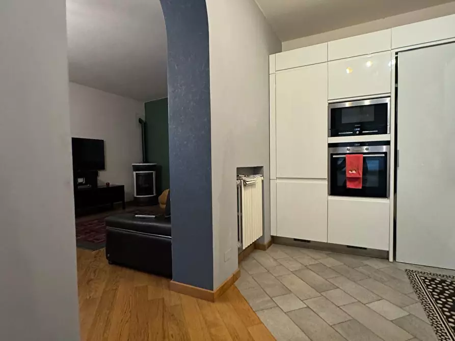 Immagine 21 di Porzione di casa in vendita  a Lucca