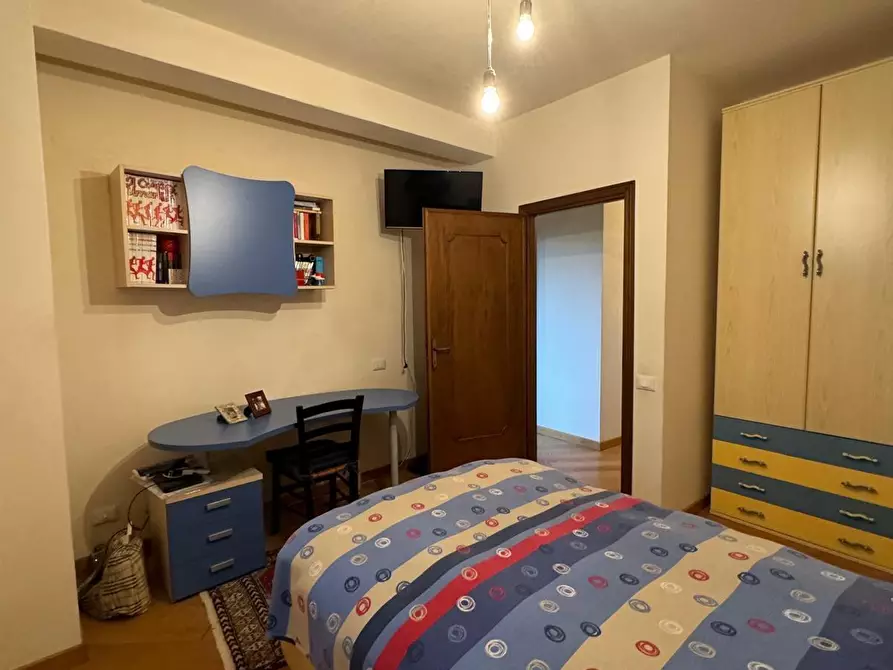 Immagine 25 di Porzione di casa in vendita  a Lucca