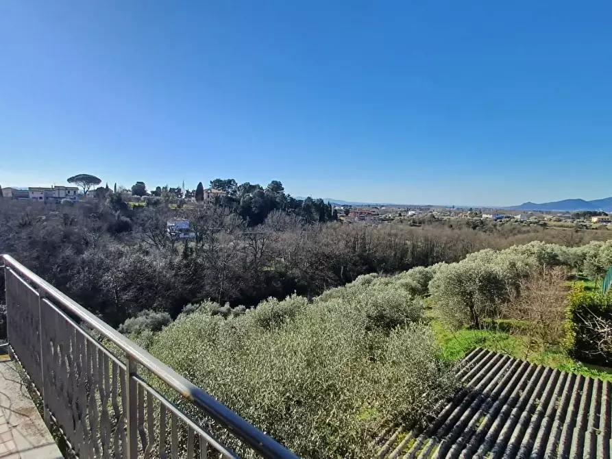 Immagine 12 di Casa indipendente in vendita  a Santa Maria A Monte