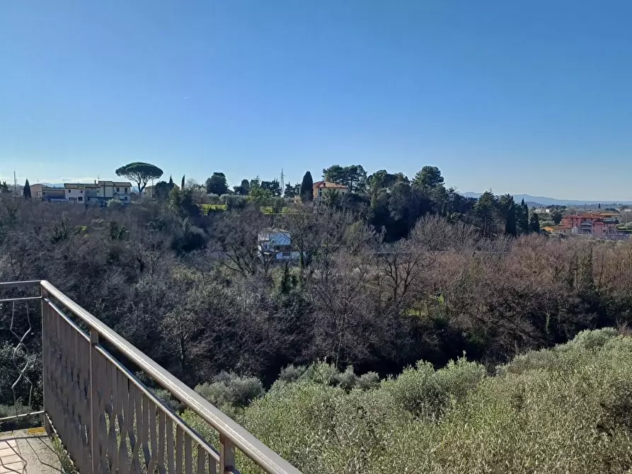 Immagine 13 di Casa indipendente in vendita  a Santa Maria A Monte