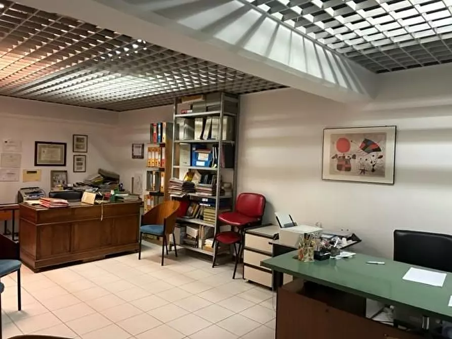 Immagine 8 di Appartamento in vendita  a Siena