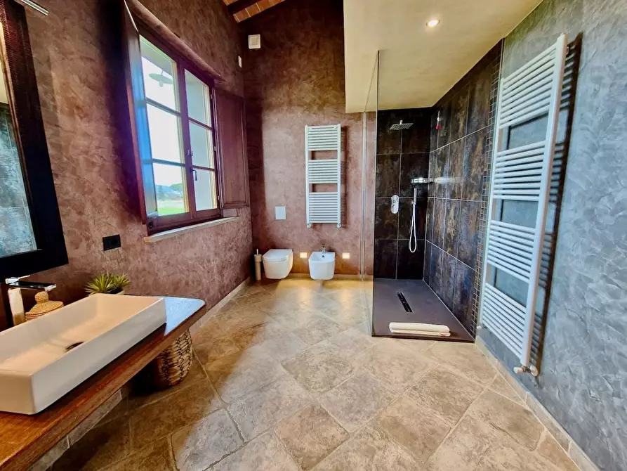 Immagine 31 di Rustico / casale in vendita  a Cascina