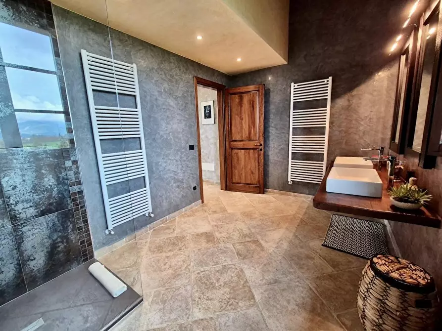 Immagine 32 di Rustico / casale in vendita  a Cascina