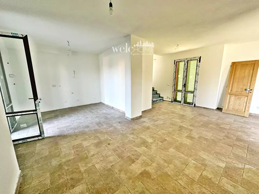 Immagine 30 di Villetta a schiera in vendita  a Campi Bisenzio