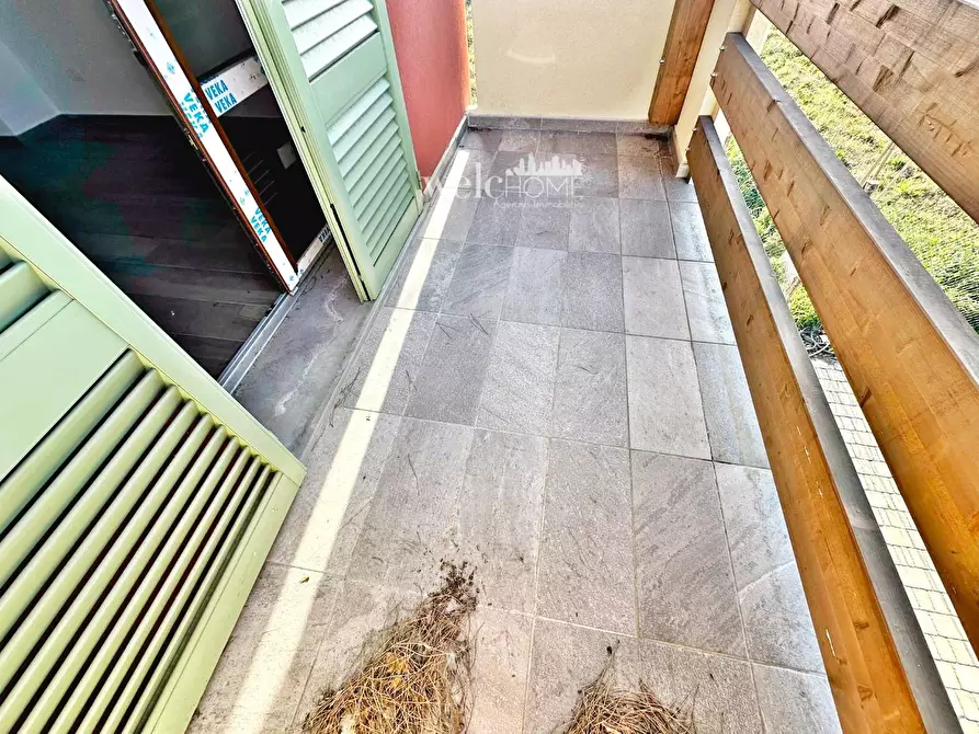 Immagine 22 di Villetta a schiera in vendita  a Campi Bisenzio