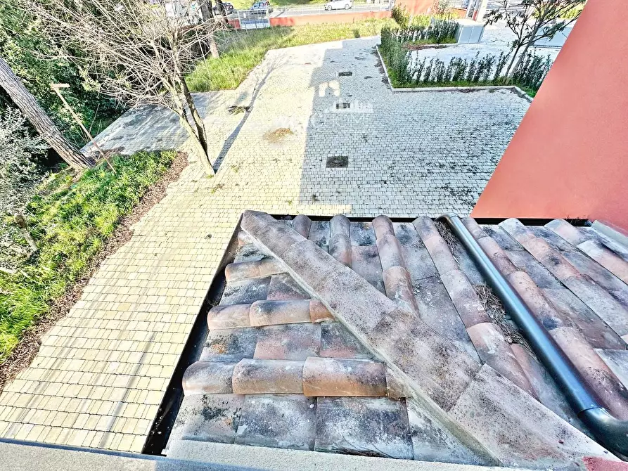 Immagine 24 di Villetta a schiera in vendita  a Campi Bisenzio