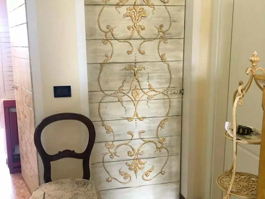 Immagine 2 di Appartamento in vendita  a Viareggio