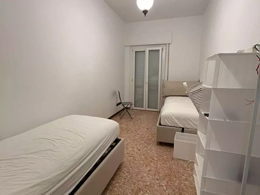 Immagine 10 di Appartamento in vendita  a Viareggio