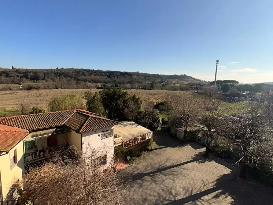 Immagine 21 di Appartamento in vendita  a Poggibonsi