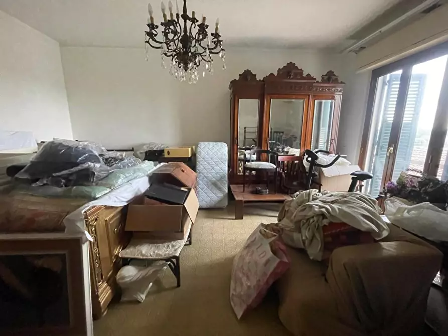 Immagine 1 di Casa indipendente in vendita  a Carrara