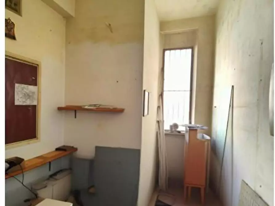 Immagine 3 di Locale commerciale in affitto  a Fucecchio