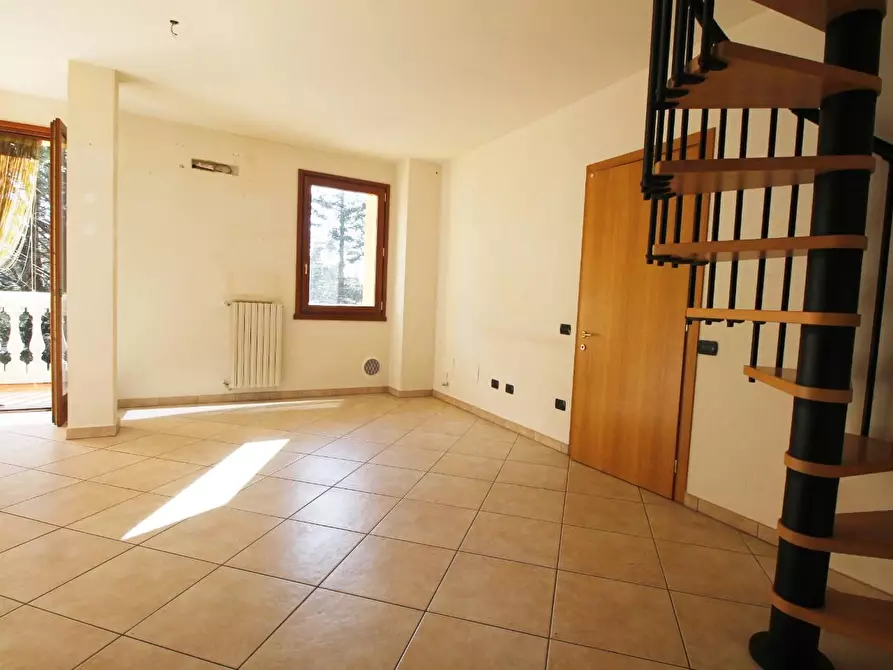 Immagine 2 di Appartamento in vendita  a Vinci