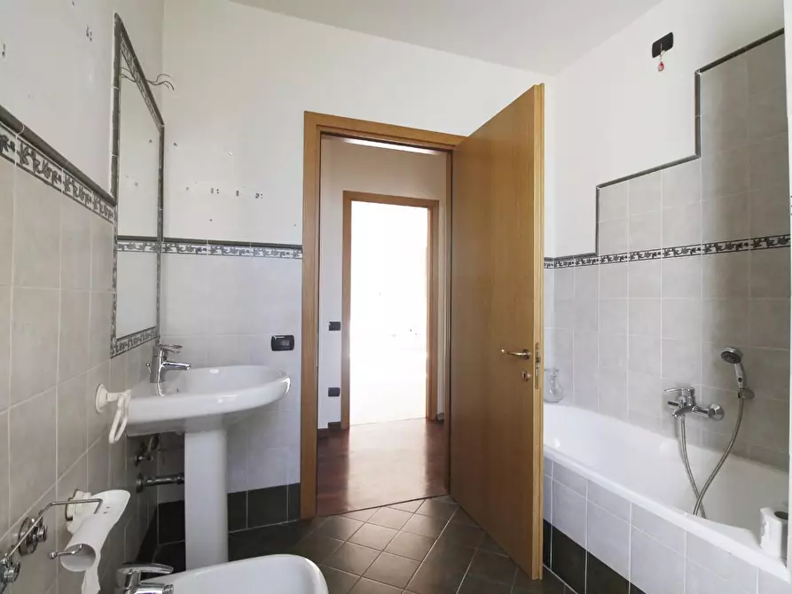 Immagine 10 di Appartamento in vendita  a Vinci